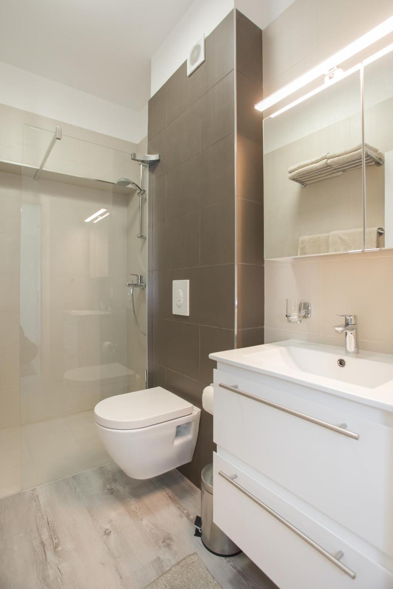 Apartment Movie พรีมอชเตน ภายนอก รูปภาพ